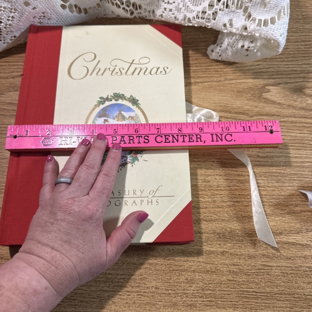 Vintage Christmas Photo Album Book A Treasury Of Memories '98 - Picture 8 of 8